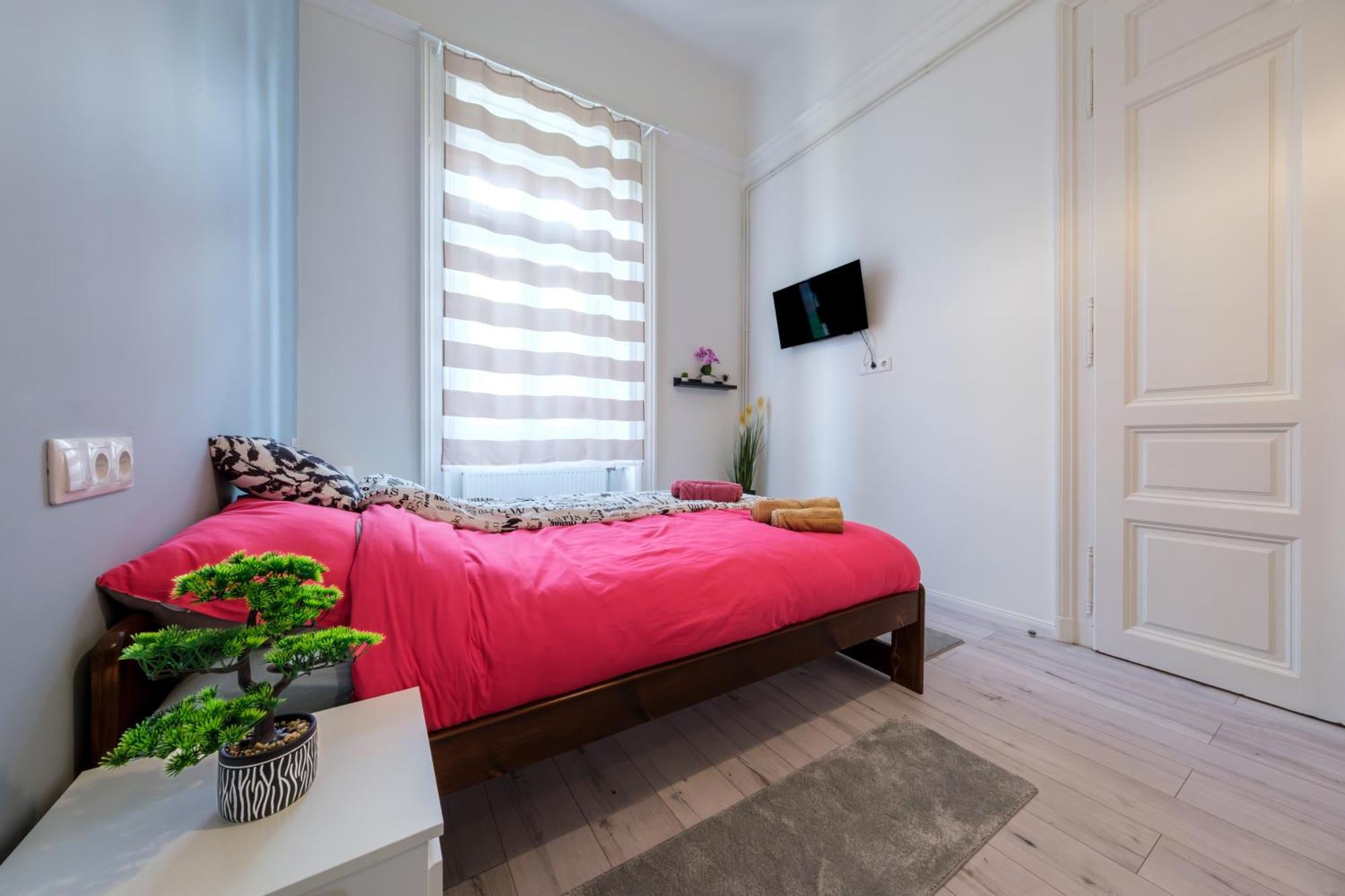 Soho Downtown Apartment Будапеща Екстериор снимка